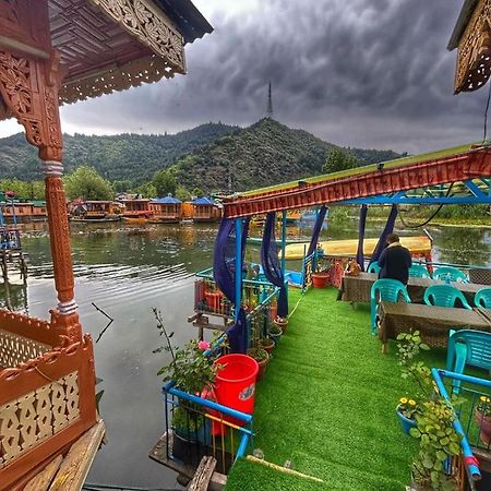 Srīnagar Exotic Young Shreen Houseboat酒店 外观 照片