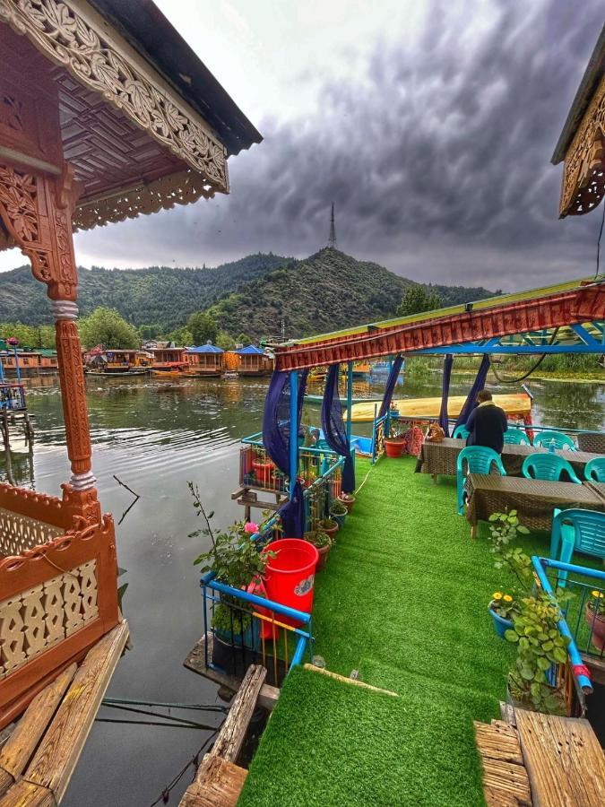 Srīnagar Exotic Young Shreen Houseboat酒店 外观 照片