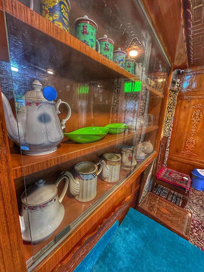 Srīnagar Exotic Young Shreen Houseboat酒店 外观 照片